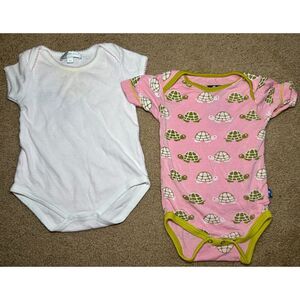 Lot of 2 Onesies, 0-3 month,‎ Magnolia Baby & KicKee Pants, Bamboo & Pima Cotton